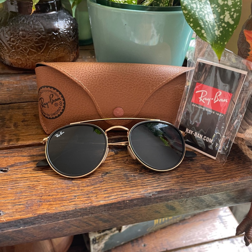 Authentic Ray Ban Round Double Bridge Legend Gold Frame. Worn once!